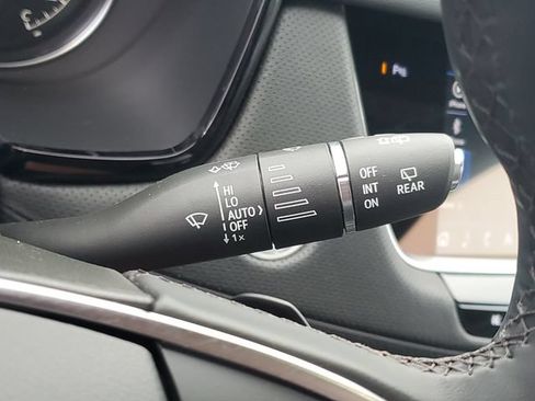 Certified 2025 Cadillac XT5 Premium Luxury AWD/4WD image 20