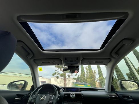 Used 2020 Lexus IS 300 w/ Navigation Package RWD image 16