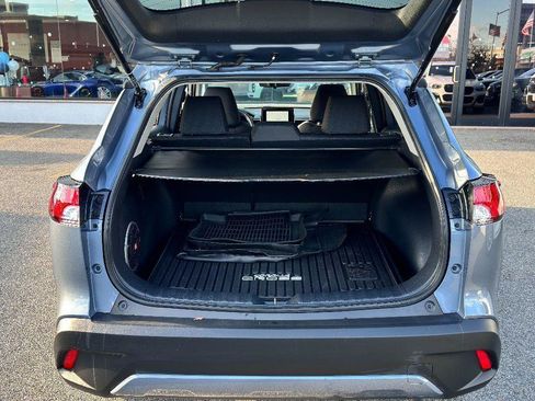 Used 2024 Toyota Corolla Cross LE w/ Moonroof Package image 10