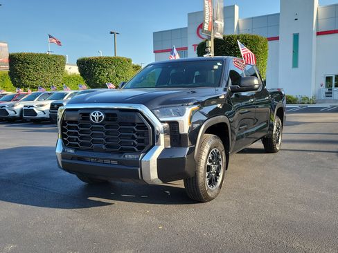 Used 2025 Toyota Tundra SR5 w/ TRD Off-Road Package AWD/4WD image 5