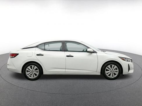 Used 2025 Nissan Sentra S FWD image 10