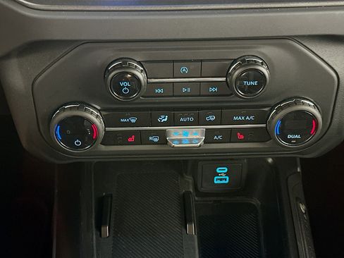 Used 2025 Ford Bronco Big Bend AWD/4WD image 24