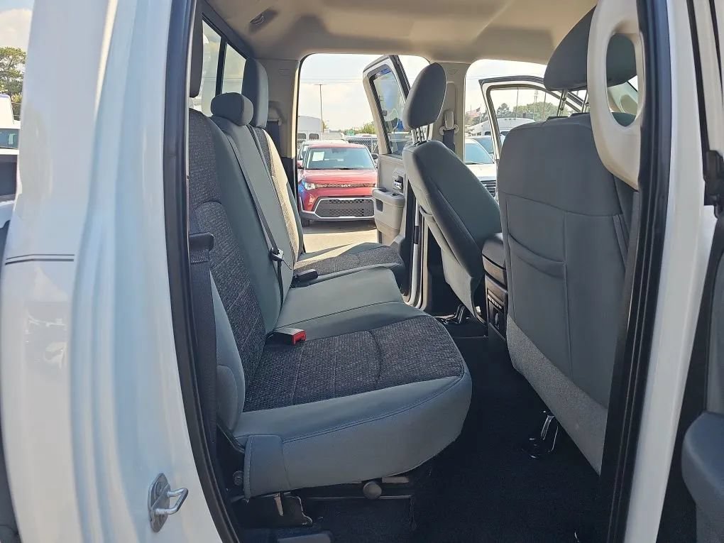 Used 2015 RAM 1500 Big Horn RWD image 21