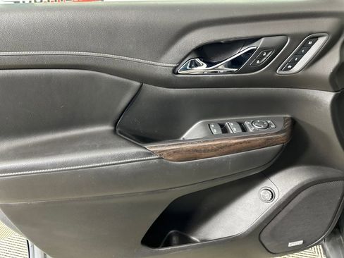 Used 2020 GMC Acadia Denali w/ Trailering Package image 11