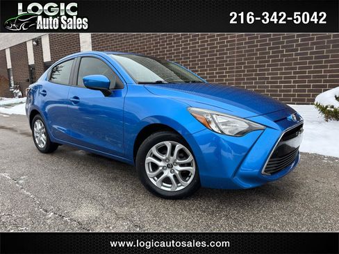 Used 2018 Toyota Yaris iA image 1