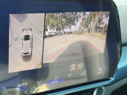 New 2026 Chevrolet Equinox EV LT image 24