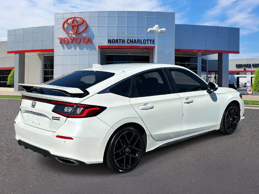 Used 2022 Honda Civic Sport Touring image 6
