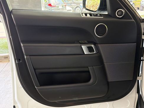 Used 2019 Land Rover Range Rover Sport HSE AWD/4WD image 22