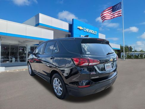 Used 2024 Chevrolet Equinox LS w/ Driver Confidence II Package FWD image 5