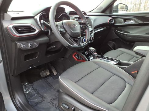 Used 2023 Chevrolet TrailBlazer RS image 14