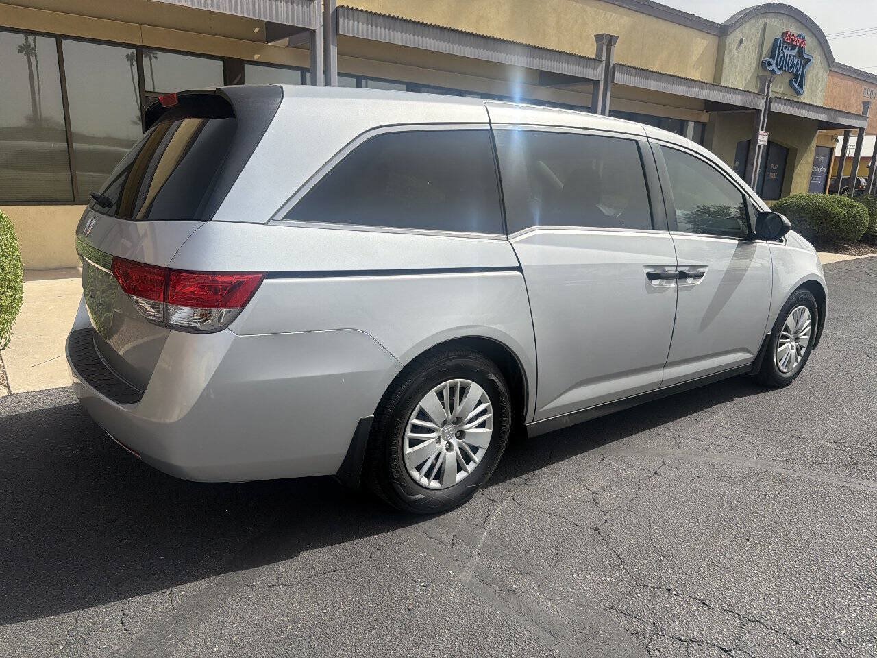 Used 2014 Honda Odyssey LX image 12
