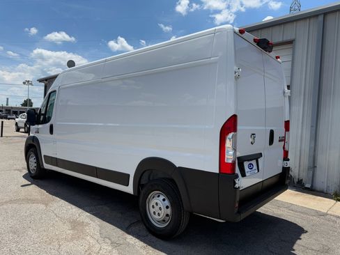 Used 2021 RAM ProMaster 2500 w/ Convenience Group image 5