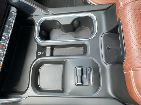 Used 2025 GMC Sierra 2500 Denali Ultimate AWD/4WD image 21