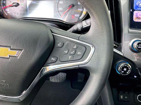 Used 2018 Chevrolet Cruze LT w/ Sun And Sound Package FWD image 21