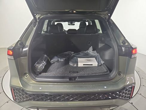 New 2026 Volkswagen Tiguan SE R-Line FWD image 22