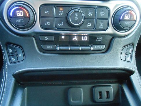 Used 2016 Chevrolet Tahoe LTZ AWD/4WD image 17