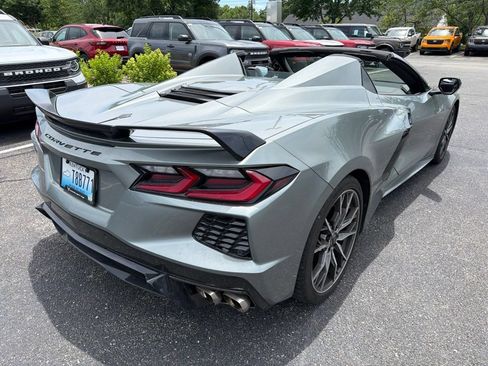 Used 2024 Chevrolet Corvette Stingray Premium Conv w/ Z51 Performance Package RWD image 3