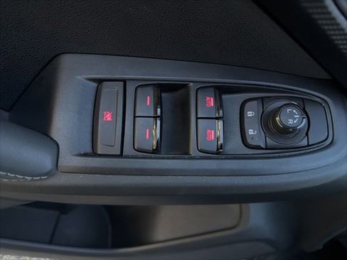 Used 2024 Subaru Crosstrek 2.0i Premium image 36