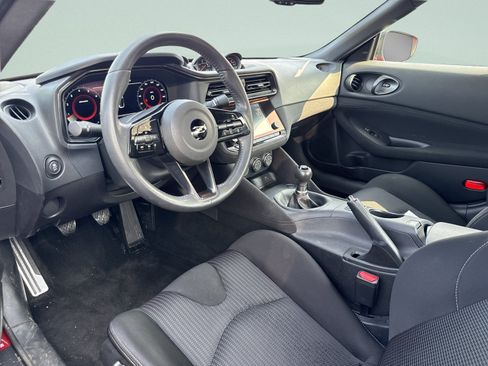 Used 2025 Nissan Z Sport w/ Floor Mat Package RWD image 14