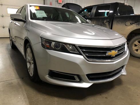 Used 2015 Chevrolet Impala LT w/ Convenience Package image 4