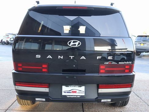 Used 2025 Hyundai Santa Fe Limited image 5