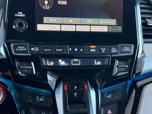 Used 2021 Honda Odyssey Touring image 21