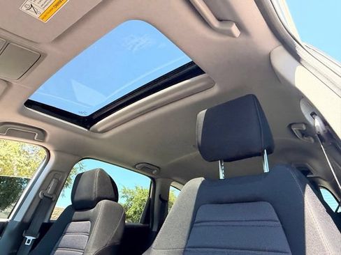 Used 2018 Honda CR-V EX image 10