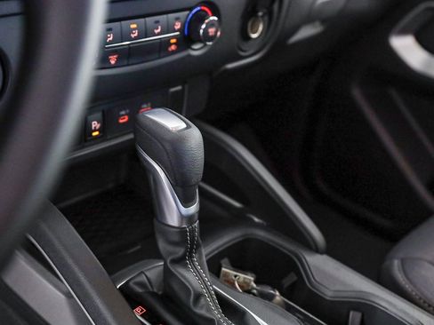 New 2025 Nissan Frontier SV image 23