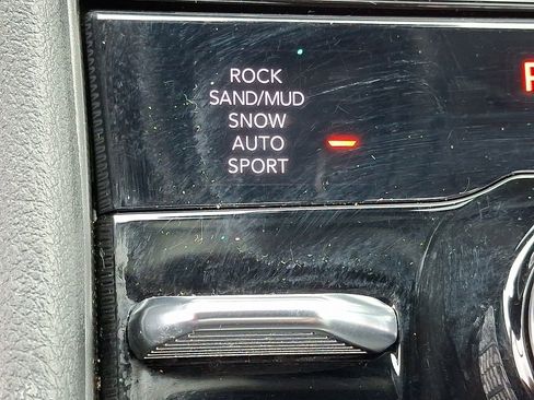 Used 2023 Jeep Grand Cherokee 4WD 4xe image 25