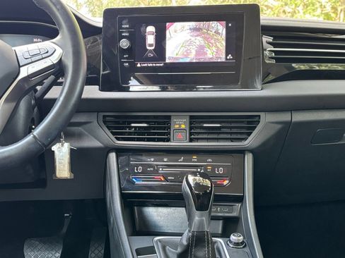 Used 2025 Volkswagen Jetta S FWD image 17