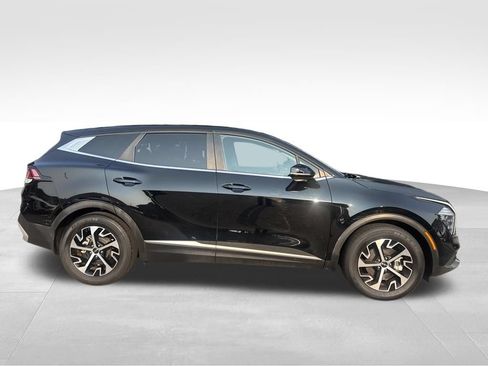Used 2024 Kia Sportage EX FWD image 9