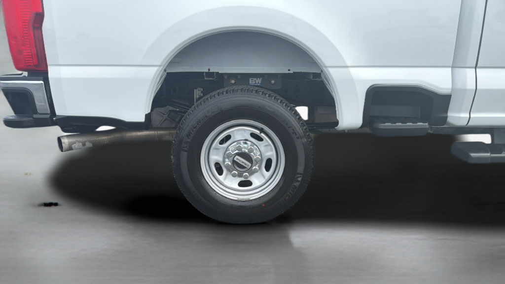 Used 2025 Ford F250 XL w/ XL Chrome Package AWD/4WD image 31