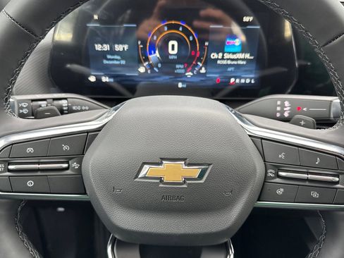 New 2026 Chevrolet Equinox LT image 23