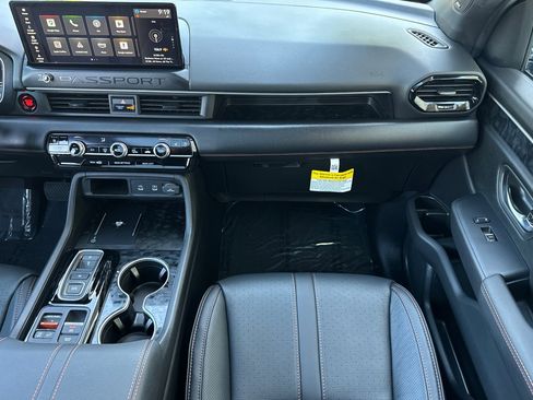 Certified 2026 Honda Passport TrailSport Elite image 30