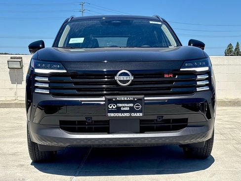 New 2025 Nissan Kicks SR image 5