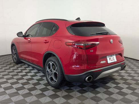 Used 2018 Alfa Romeo Stelvio Sport w/ Quick Order Package 22J Sport AWD/4WD image 23