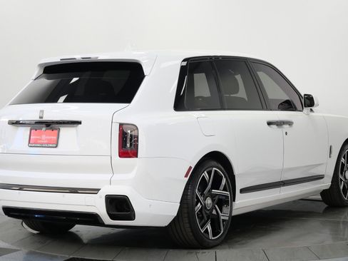 Used 2025 Rolls-Royce Cullinan Black Badge AWD/4WD image 9