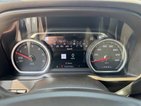 Used 2020 Chevrolet Silverado 1500 LTZ w/ LTZ Plus Package AWD/4WD image 22
