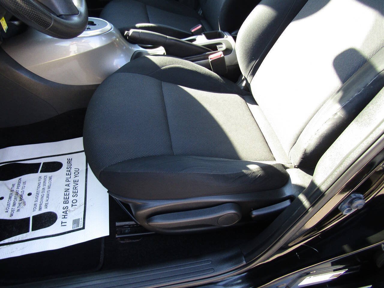 Used 2014 Nissan Juke S AWD/4WD image 10