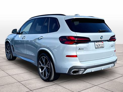 Used 2026 BMW X5 xDrive40i w/ M Sport Package AWD/4WD image 7