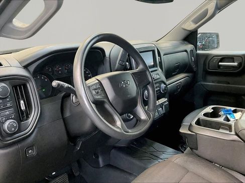 Used 2024 Chevrolet Silverado 1500 Custom w/ Dark Appearance Package AWD/4WD image 17