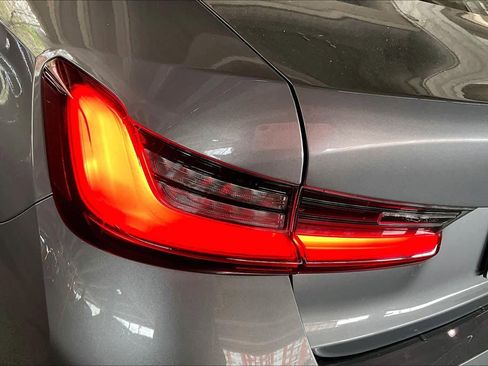 Certified 2024 BMW 330i Sedan image 28