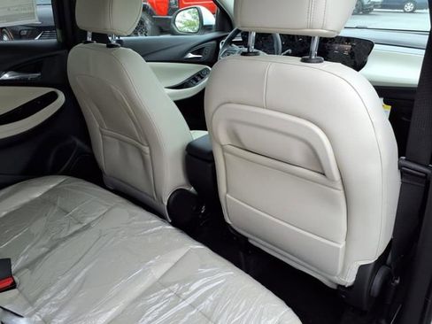 Used 2025 Buick Encore GX Sport Touring w/ Comfort Package image 24