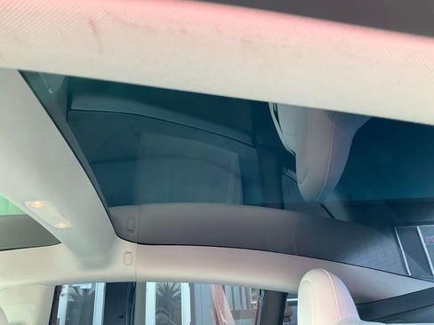 Used 2021 Tesla Model 3 Standard Range Plus image 31