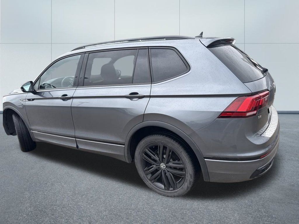 Used 2022 Volkswagen Tiguan SE R-Line AWD/4WD image 7