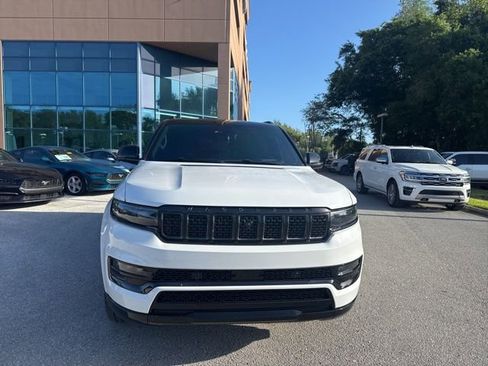 Used 2024 Jeep Grand Wagoneer Series II w/ Quick Order Packagew 28T image 10