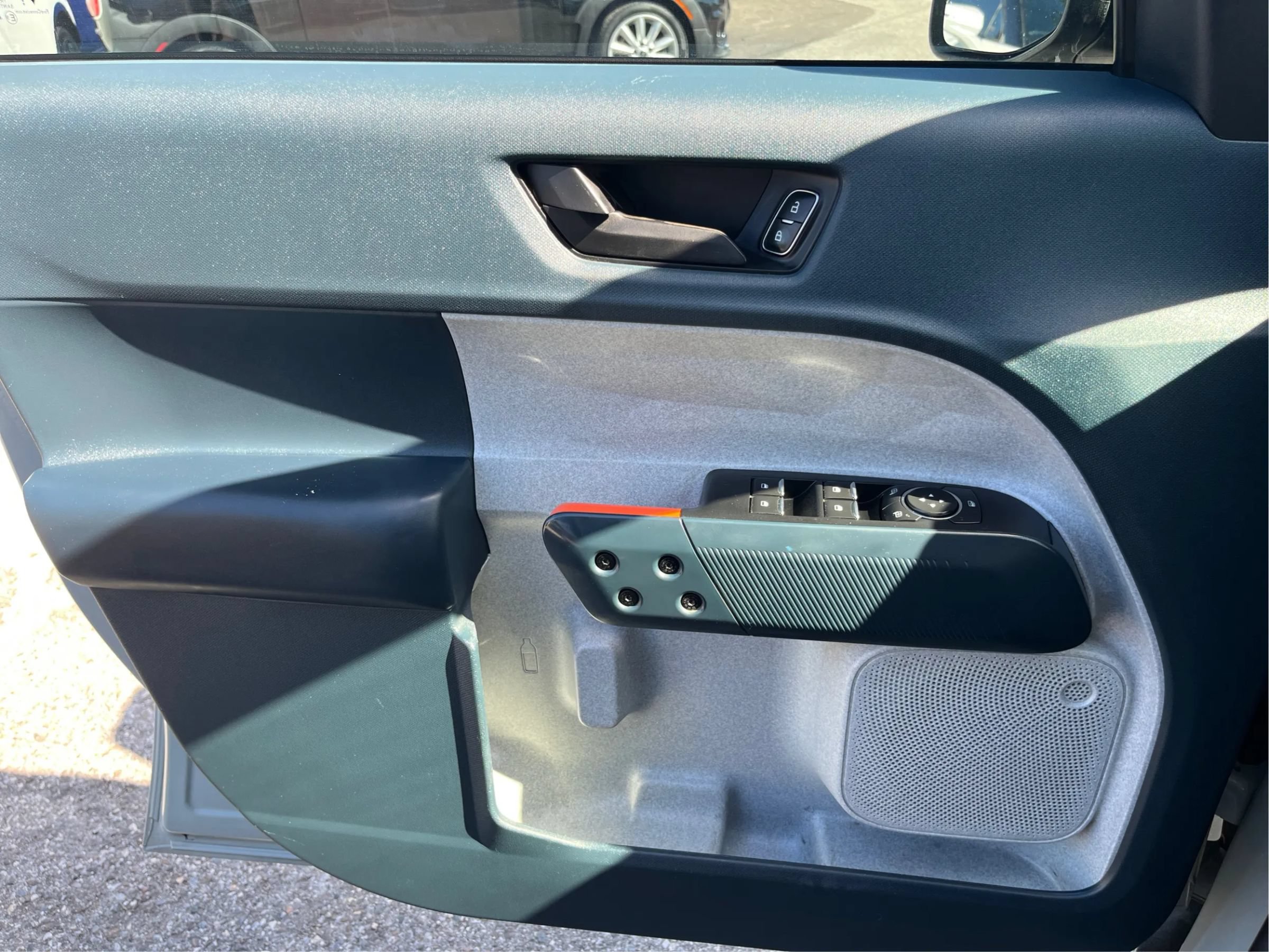 Used 2022 Ford Maverick XLT FWD image 19
