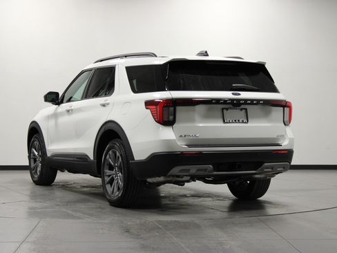 New 2026 Ford Explorer Active w/ Active Comfort Package image 6