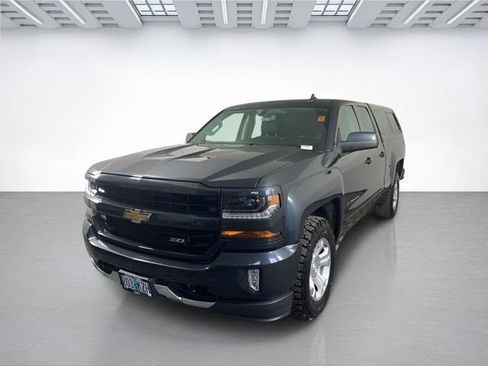 Used 2018 Chevrolet Silverado 1500 LT w/ All Star Edition AWD/4WD image 5