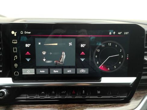 Used 2024 GMC Sierra 1500 SLE image 46